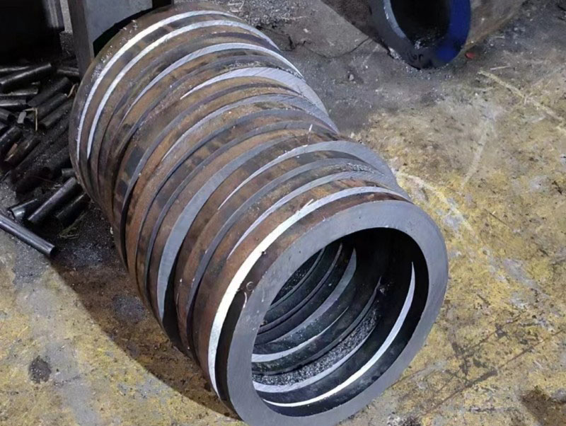 中沙30CrMo无缝钢管切割