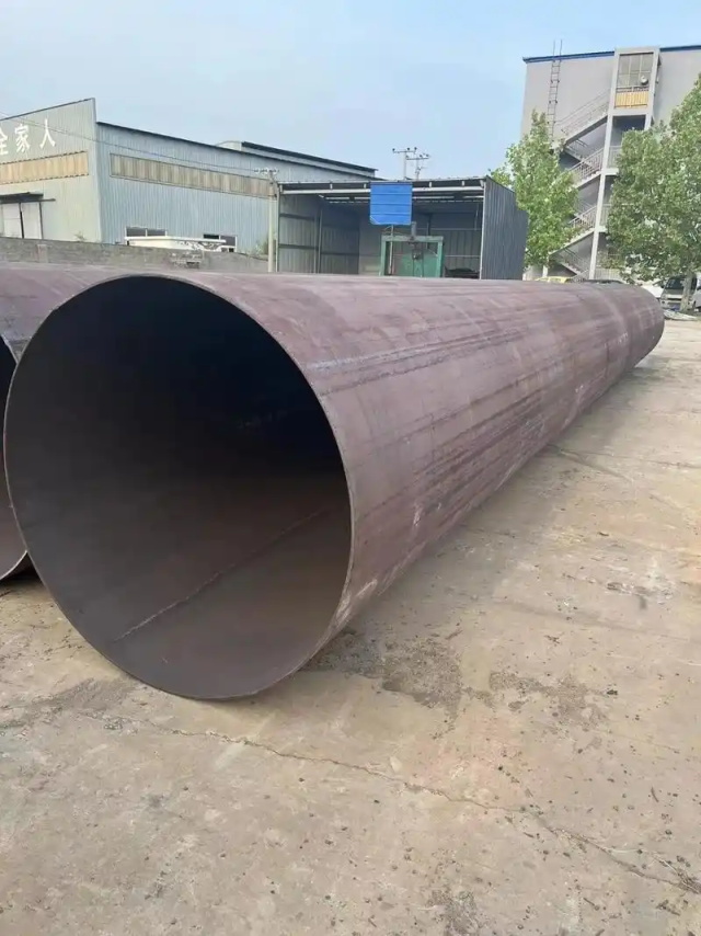中沙大口径12Cr1MoVG无缝钢管